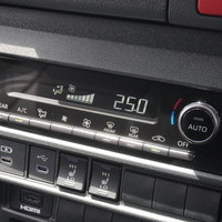 6868　オリジナルPKG　ハイエース　スーパーGL　ダークプライムⅡ　2WD　2800cc　ディーゼル車　5人乗りのサムネイル