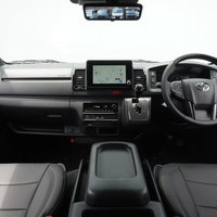6868　オリジナルPKG　ハイエース　スーパーGL　ダークプライムⅡ　2WD　2800cc　ディーゼル車　5人乗りのサムネイル