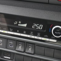 6918　オリジナルPKG　ハイエース　スーパーGL　2WD　2800cc　ディーゼル車　5人乗りのサムネイル
