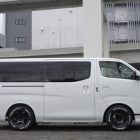 6000　令和8年式　キャラバン　GRANDプレミアムGX　2000cc　ガソリン車　5人乗りのサムネイル