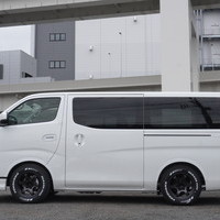 6000　令和8年式　キャラバン　GRANDプレミアムGX　2000cc　ガソリン車　5人乗りのサムネイル