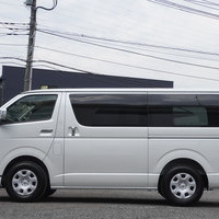6918　オリジナルPKG　ハイエース　スーパーGL　2WD　2800cc　ディーゼル車　5人乗りのサムネイル