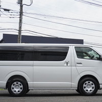 6918　オリジナルPKG　ハイエース　スーパーGL　2WD　2800cc　ディーゼル車　5人乗りのサムネイル