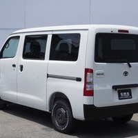 6145 【内装架装車 Attics mini T2】タウンエースバン GL 4WD 1,500cc (ガソリン車) 2/5人乗車 24㎞のサムネイル