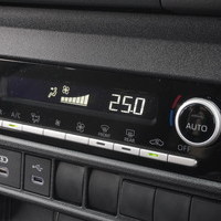 6644　オリジナルPKG　ハイエース　グランドキャビン　2WD　2700cc　ガソリン車　10人乗りのサムネイル