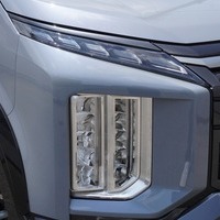 6452　【新車登録済み未使用車】改良後モデル 令和8年式 三菱 デリカD5 P 4WD 2,200㏄ ディーゼル車 走行距離21キロ 車検令和11年4月のサムネイル