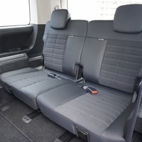 6452　【新車登録済み未使用車】改良後モデル 令和8年式 三菱 デリカD5 P 4WD 2,200㏄ ディーゼル車 走行距離21キロ 車検令和11年4月のサムネイル