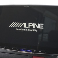6356 【内装架装車クラシックギアDX】令和8年式 ハイエースバン DX 2WD 2,000㏄ ガソリン車 走行17キロのサムネイル