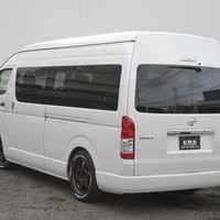 6637　オリジナルPKG　ハイエース　ワゴン　グランドキャビン　2WD　2700cc　ガソリン車　10人乗りのサムネイル