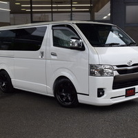 6103　令和7年式ハイエースバン DARK PRIME S 2WD 2,800cc(ディーゼル車) 2/5人乗車 9kmのサムネイル