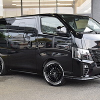 6008　登録済未使用車 令和8年式キャラバン グランドプレミアムGX 2WD 2,400cc (ディーゼル車) 5人乗車　千葉店オリジナルパッケージ “Midnight Runner”のサムネイル