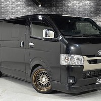 5759 令和5年式 ハイエース スーパーGL ダークプライムⅡ  2WD 2,800cc (ディーゼル車)  2/5人乗車 2.7万kmのサムネイル
