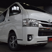 7086　令和3年式 ハイエースバン DARK PRIME Ⅱ 2WD 2,000cc(ガソリン車) 2/5人乗車 6.5万kmのサムネイル