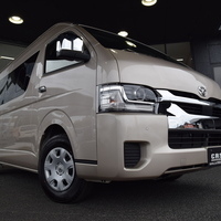 6645　9型ハイエースワゴン グランドキャビン 2,700cc(ガソリン車) 2WD 10人乗車のサムネイル