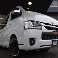 6702　9型ハイエースバン DARK PRIME Ⅱ 2,800cc(ディーゼル車) 2/5人乗車のサムネイル