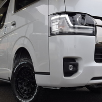 6702　9型ハイエースバン DARK PRIME Ⅱ 2,800cc(ディーゼル車) 2/5人乗車のサムネイル