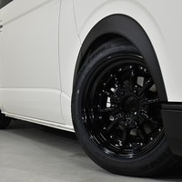6807 9型ハイエース DX  2WD 2,800CC ディーゼル車 4ナンバー 3/6人乗りのサムネイル