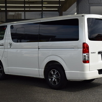 7086　令和3年式 ハイエースバン DARK PRIME Ⅱ 2WD 2,000cc(ガソリン車) 2/5人乗車 6.5万kmのサムネイル