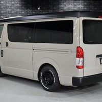 7089 平成29年式 ハイエース ワゴンGL  2WD 2,700cc (ガソリン車)  10人乗車 ベッドキットⅤ架装  12.8万km 車検:令和10年4月27日のサムネイル
