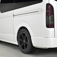 7067 令和1年式 ハイエース スーパーGL ダークプライムⅡ  2WD 2,800cc (ディーゼル車)  2/5人乗車 7.8万kmのサムネイル