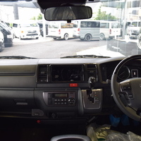 6103　令和7年式ハイエースバン DARK PRIME S 2WD 2,800cc(ディーゼル車) 2/5人乗車 9kmのサムネイル
