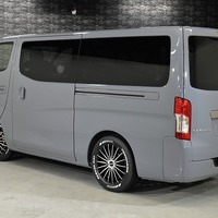 6011 令和8年式 登録済未使用車 日産 キャラバン GRANDプレミアム GX  2WD 2,400cc(ディーゼル車) 2/5人乗車 50km 車検:令和10年3月29日のサムネイル