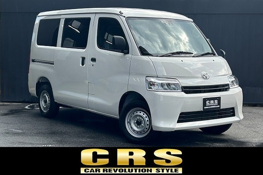 6592.令和8年式 タウンエースバン GL 4WD 1,500cc ガソリン車 走行13キロ 新車未登録のサムネイル