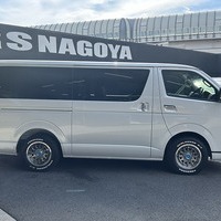 6920.令和8年式 9型ハイエースバン スーパーGL 2WD 2,800cc ディーゼル車 走行7キロ 新車未登録のサムネイル