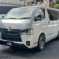 6920.令和8年式 9型ハイエースバン スーパーGL 2WD 2,800cc ディーゼル車 走行7キロ 新車未登録のサムネイル