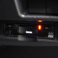 6809 9型ハイエース DX  2WD 2,800CC ディーゼル車 4ナンバー 3/6人乗りのサムネイル