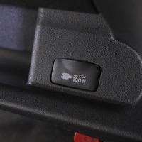 7057 平成24年式 ハイエース スーパーGL  2WD 3,000cc (ディーゼル車)  2/5人乗車 11万kmのサムネイル