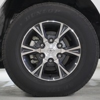 7099 令和7年式 ハイエース スーパーGL ダークプライムS  4WD 2,800cc (ディーゼル車)  2/5人乗車 0.7万km 車検:令和9年9月9日のサムネイル