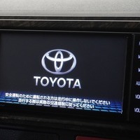 7092 令和3年式 ハイエース スーパーGL ダークプライムⅡ  2WD 2,800cc (ディーゼル車)  2/5人乗車 6.3万kmのサムネイル