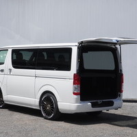 6927　オリジナルPKG　ハイエース　スーパーGL　ダークプライムⅡ　2WD　2000cc　ガソリン車　5人乗りのサムネイル