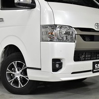 7099 令和7年式 ハイエース スーパーGL ダークプライムS  4WD 2,800cc (ディーゼル車)  2/5人乗車 0.7万km 車検:令和9年9月9日のサムネイル