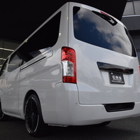 6005　登録済未使用車 令和8年式キャラバン グランドプレミアムGX 2WD 2,400cc (ディーゼル車) 5人乗車のサムネイル