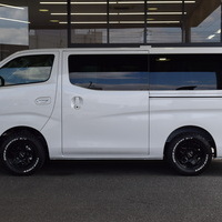 6017　登録済未使用車 令和8年式キャラバン グランドプレミアムGX 4WD 2,400cc (ディーゼル車) 5人乗車のサムネイル