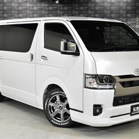 6929 9型ハイエース スーパーGL ダークプライムⅡ  2WD 2,000CC ガソリン車 4ナンバー 2/5人乗りのサムネイル