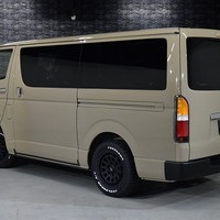 7076 令和6年式 ハイエース スーパーGL  4WD 2,800cc (ディーゼル車)  2/5人乗車 1.2万kmのサムネイル