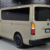 7076 令和6年式 ハイエース スーパーGL  4WD 2,800cc (ディーゼル車)  2/5人乗車 1.2万kmのサムネイル