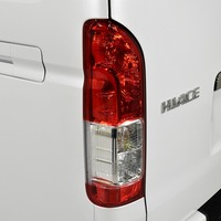 6929 9型ハイエース スーパーGL ダークプライムⅡ  2WD 2,000CC ガソリン車 4ナンバー 2/5人乗りのサムネイル