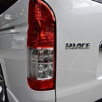6921.令和8年式 9型ハイエースバン スーパーGL 2WD 2,800cc ディーゼル車 走行7キロ 新車未登録のサムネイル