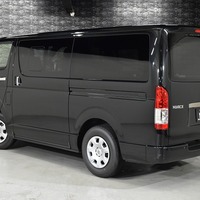 7168 令和8年式 ハイエース スーパーGL ダークプライムⅡ  4WD 2,800cc (ディーゼル車)  2/5人乗車 30km 車検:令和10年4月29日のサムネイル