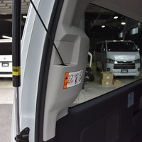6921.令和8年式 9型ハイエースバン スーパーGL 2WD 2,800cc ディーゼル車 走行7キロ 新車未登録のサムネイル
