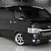 7114 令和1年式 ハイエース 特別仕様車 スーパーGL 50TH ANNIVERSARY LIMITED 2WD 2,800cc (ディーゼル車）4.6万kmのサムネイル