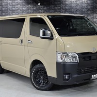 7127 令和6年式 ハイエース スーパーGL  2WD 2,800cc (ディーゼル車)  2/5人乗車 2.5万km 車検:令和9年5月19日のサムネイル