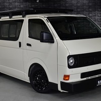 6341令和8年式 ハイエース DX 2WD 2,000cc (ガソリン車)  3/6人乗車 350km 車検:令和10年6月17日のサムネイル