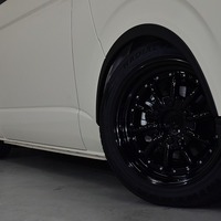 6341令和8年式 ハイエース DX 2WD 2,000cc (ガソリン車)  3/6人乗車 350km 車検:令和10年6月17日のサムネイル