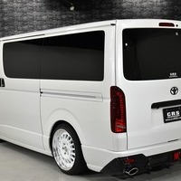 7098 平成29年式 ハイエース スーパーGL ダークプライム  2WD 2,000cc (ガソリン車)  2/5人乗車 9.5万km 車検:令和9年4月24日のサムネイル