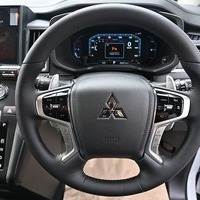 6453　【新車登録済み未使用車】改良後モデル 令和8年式 三菱 デリカD5 G-Power Package 8人 4WD 2,200㏄ ディーゼル車 走行距離14キロ 車検令和11年3月のサムネイル